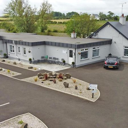 Causeway Guest Accommodation ブッシュミルズ エクステリア 写真