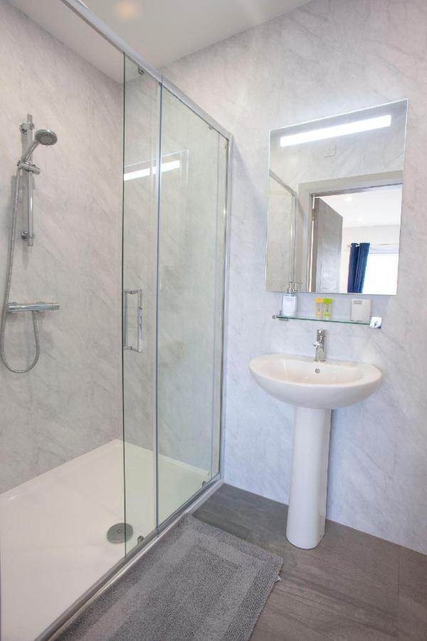 Causeway Guest Accommodation ブッシュミルズ エクステリア 写真